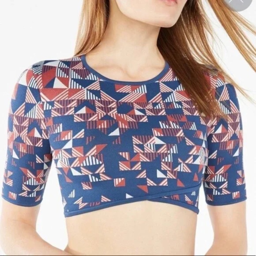 BCBGMaxazria Gracy Blue Triangle Knit Jacquard crop Top Small size S